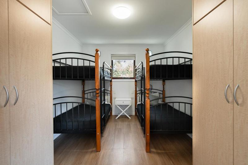 Adelaide Caravan Park - Aspen Holiday Parks Room photo