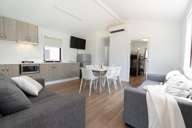 Adelaide Caravan Park - Aspen Holiday Parks Room photo