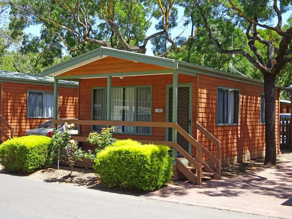 Adelaide Caravan Park - Aspen Holiday Parks Exterior photo