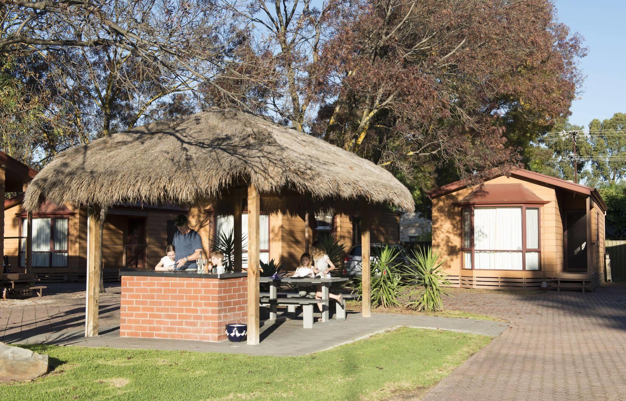 Adelaide Caravan Park - Aspen Holiday Parks Exterior photo