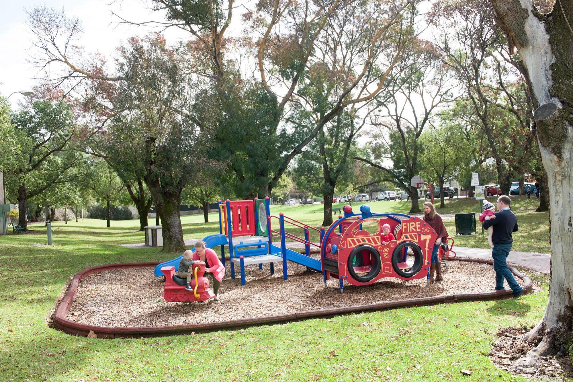 Adelaide Caravan Park - Aspen Holiday Parks Exterior photo